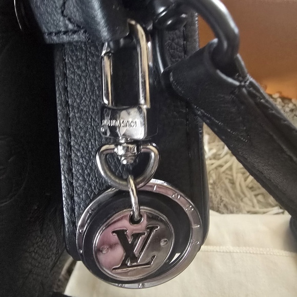 Louis Vuitton Trio Mess NV - Picture 12 of 16